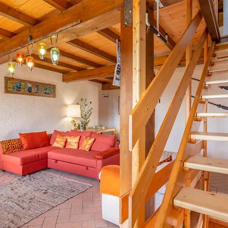 Casa Kiwi Daire Monti di Villa