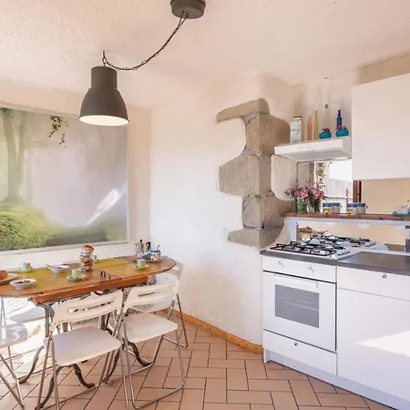 Daire Casa Kiwi Monti di Villa