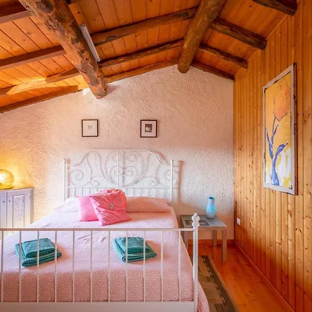 Daire Casa Kiwi Monti di Villa